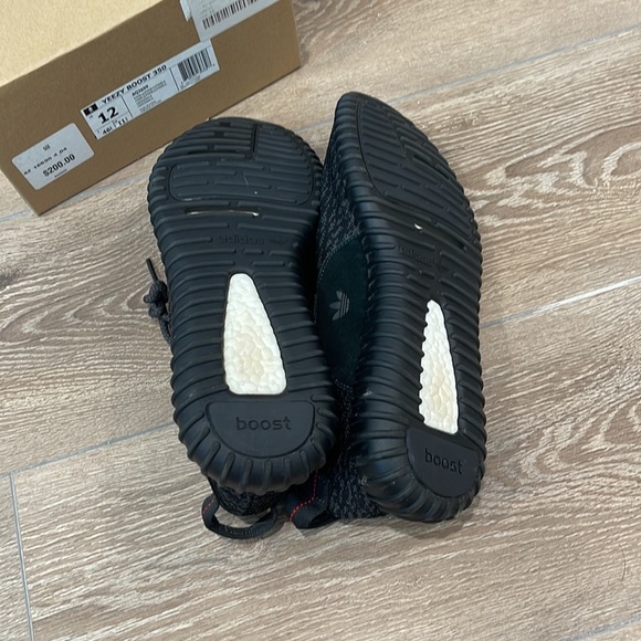 2015 Yeezy Boost 350 Pirate black V1 size 12 - Picture 2 of 5